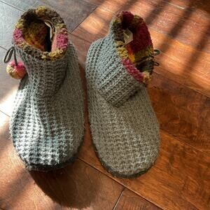 Cuddl Duds Women's Size 9-10 Shoes Gray  Knit Comfort Lined Plaid Ankle Boots